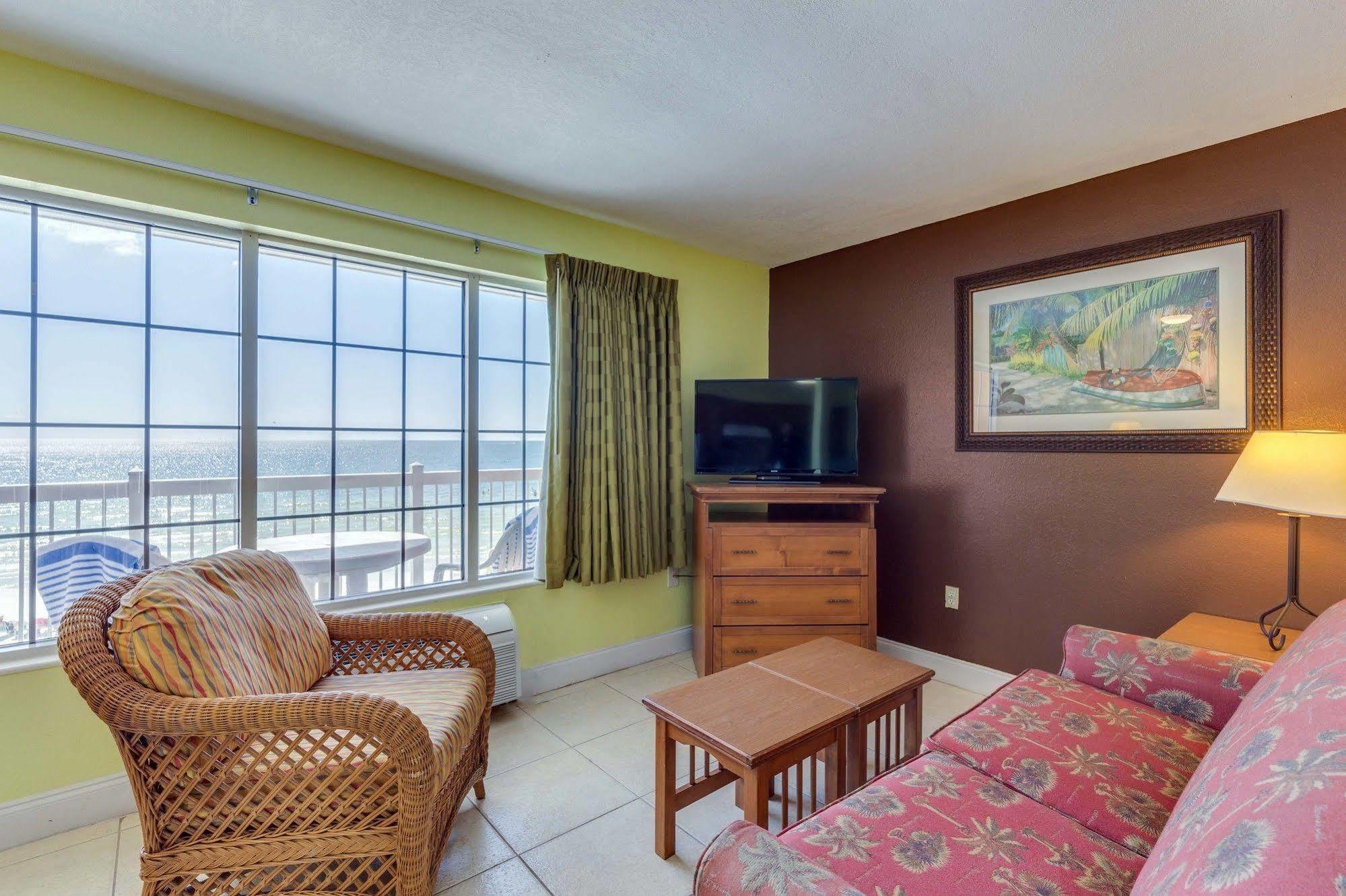 Pierview Hotel And Suites Fort Myers Beach Exterior foto