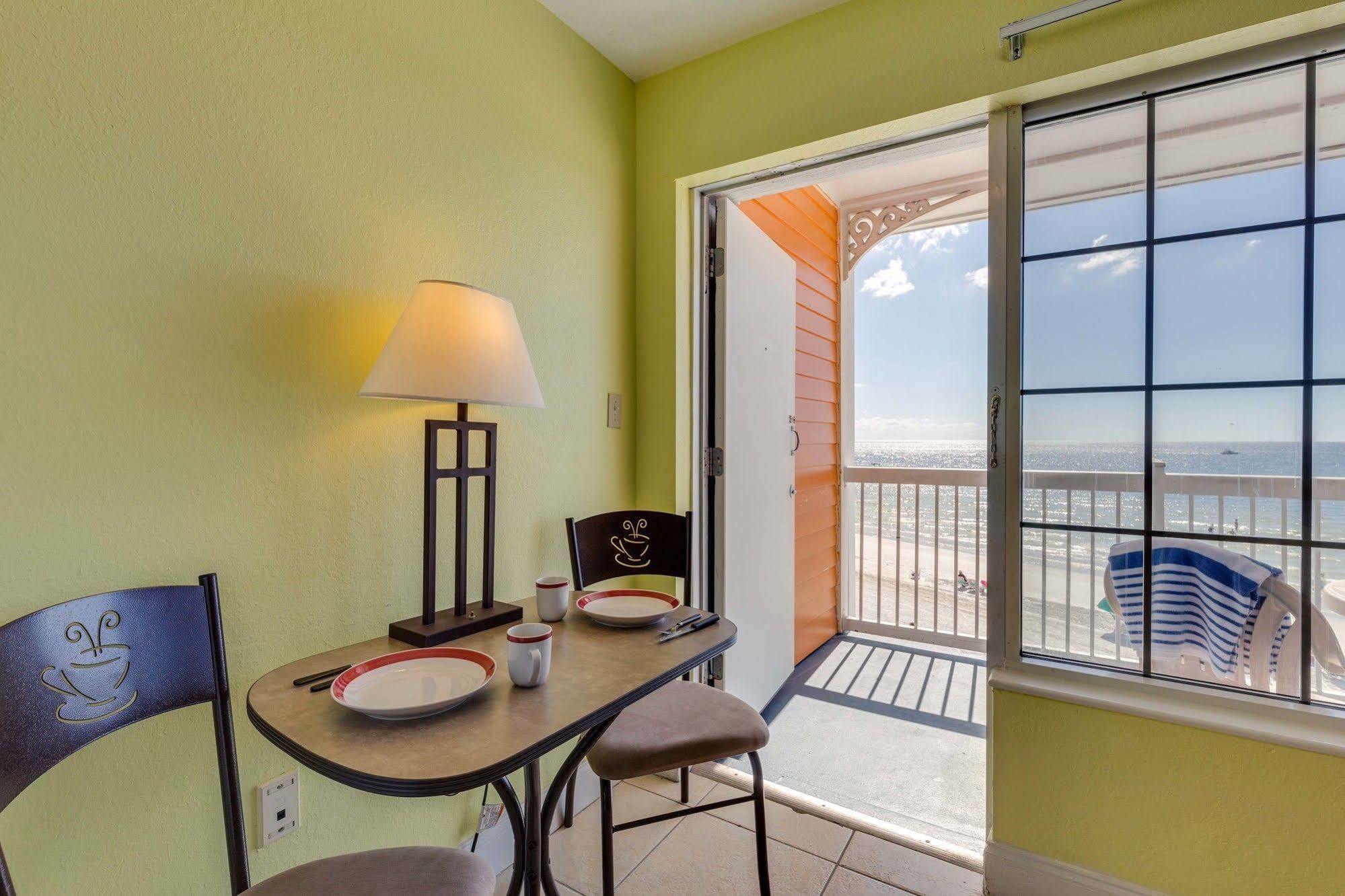 Pierview Hotel And Suites Fort Myers Beach Exterior foto