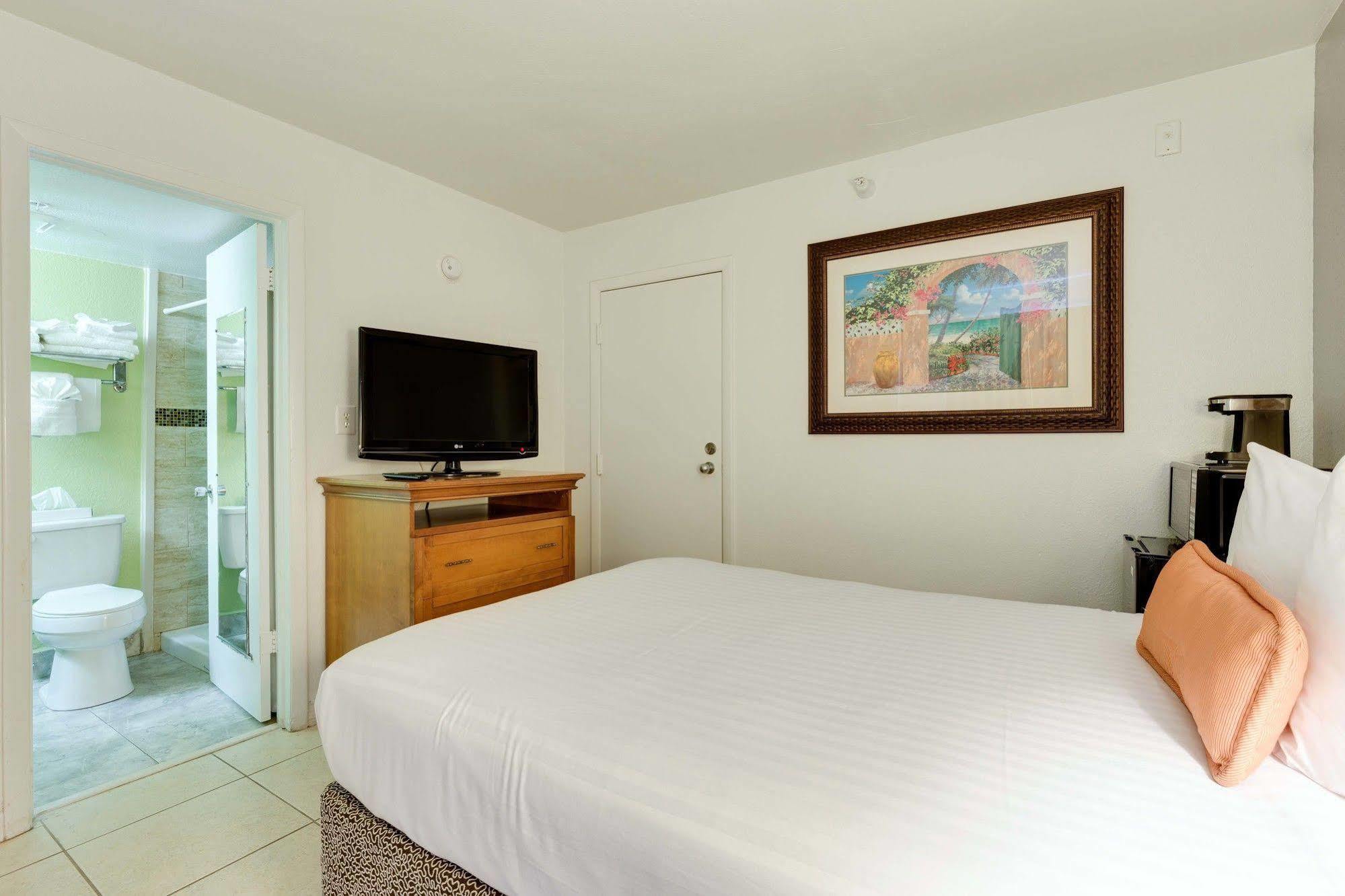 Pierview Hotel And Suites Fort Myers Beach Exterior foto